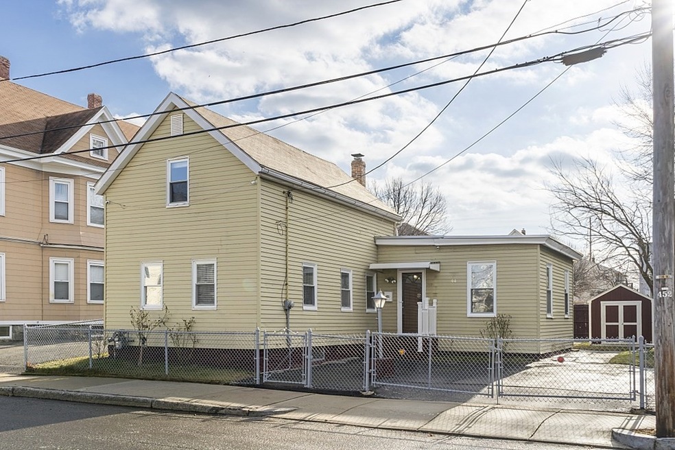 44 Durham St, Lawrence, MA 01843 - photo 1