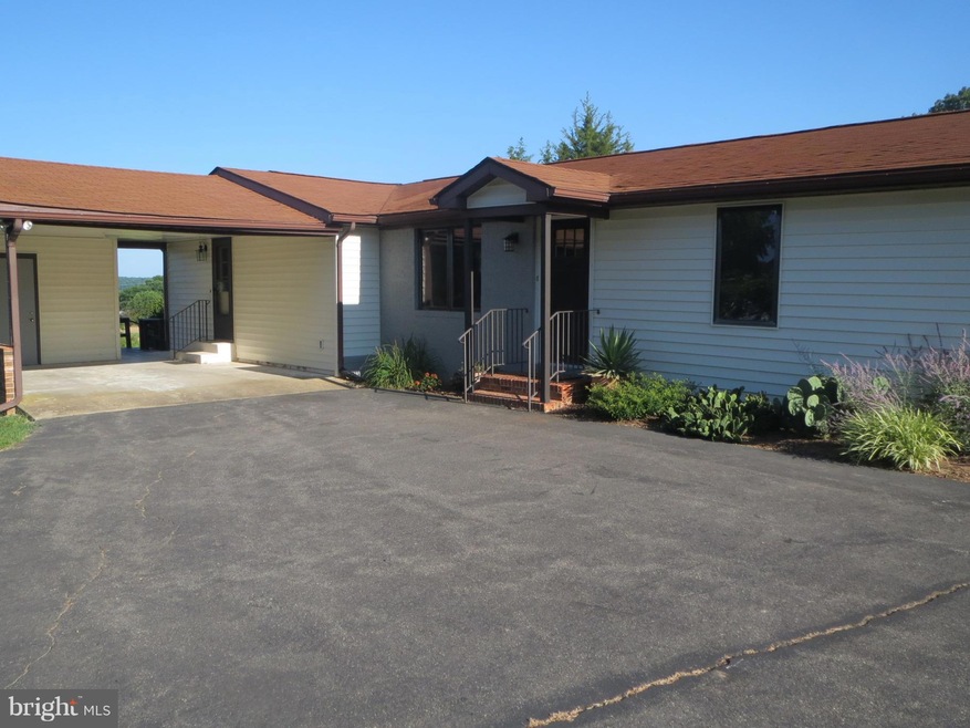 19699 N Snow Hill Manor Rd, Lexington Park, MD 20653 - photo 1