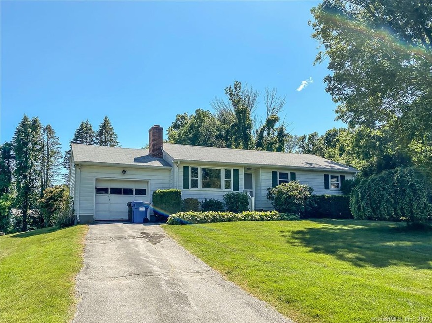 12 Aspen Ct, Norwich, CT 06360 - photo 1