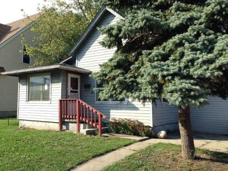 1910 Main St, Elwood, IN 46036 - photo 1