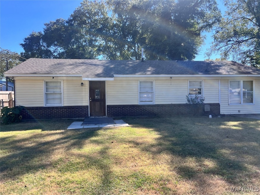 106 Lee Cir, Prattville, AL 36067 - photo 1