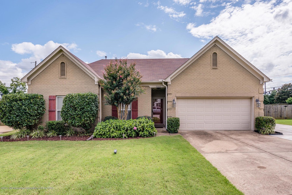 7043-Maplewood-snapsold-screen-203285-1