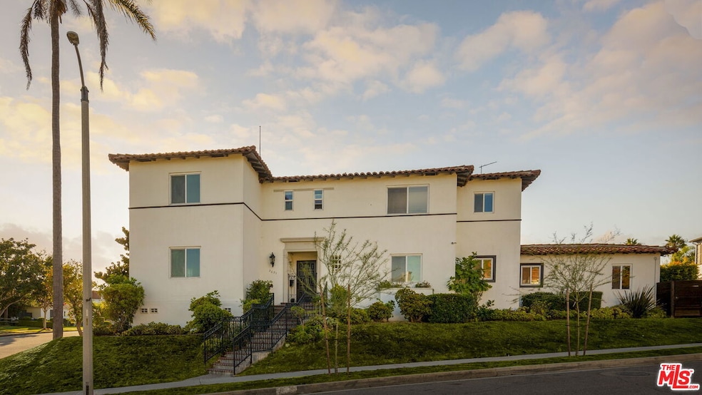 Pending $1,749,000 • Co-Listing Agent