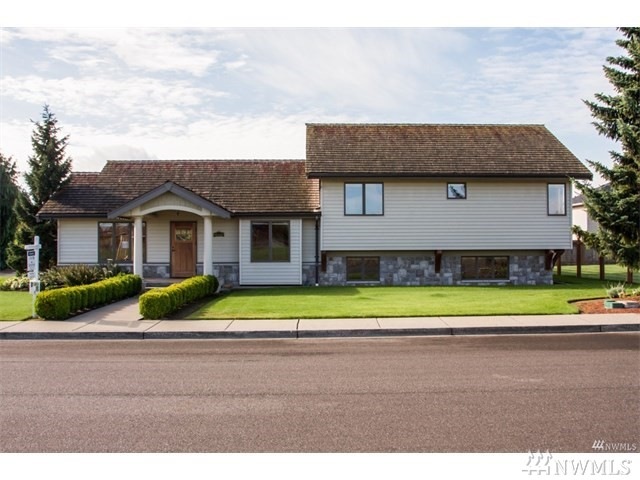 1604 Main St, Lynden, WA 98264 - photo 1