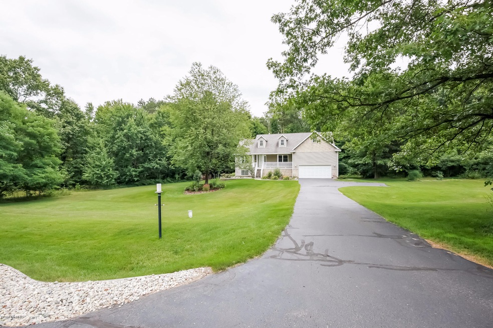 003-Front_View-3002932-medium