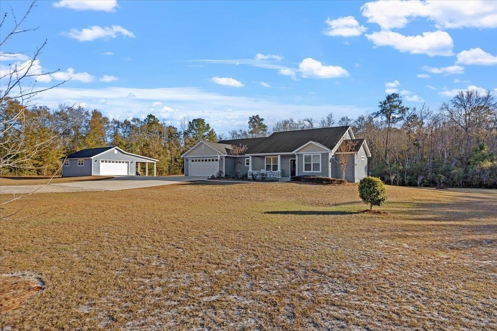 59 Sweetwater Cir, Crawfordville, FL 32327 - photo 1