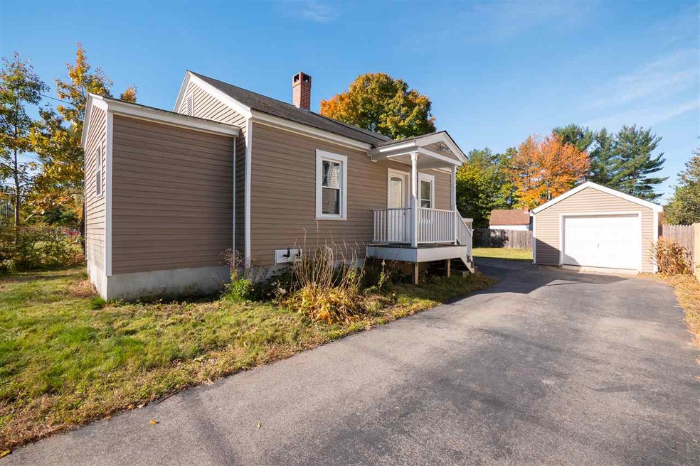 28 Mcduffee St, Rochester, NH 03867 - photo 1