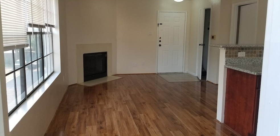 For Rent $1,300/month