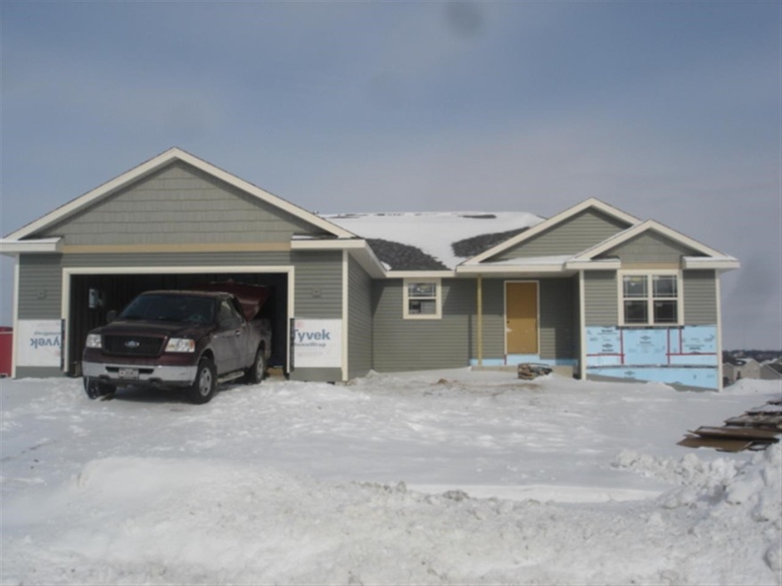 735 Sumac St, Oregon, WI 53575 - photo 1