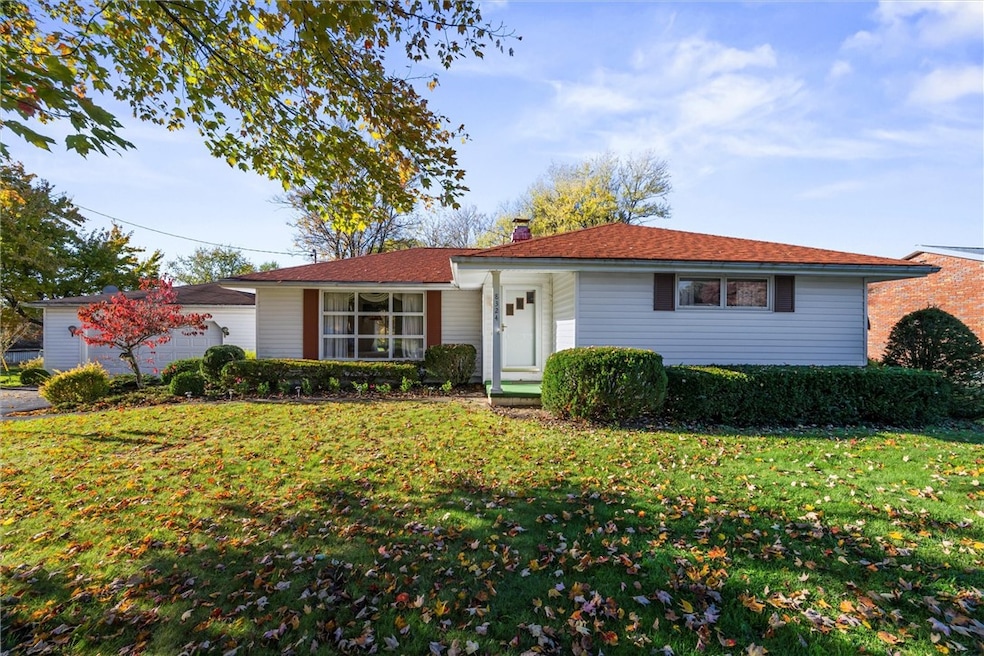 8324 Lamor Rd, Mercer, PA 16137 - photo 1