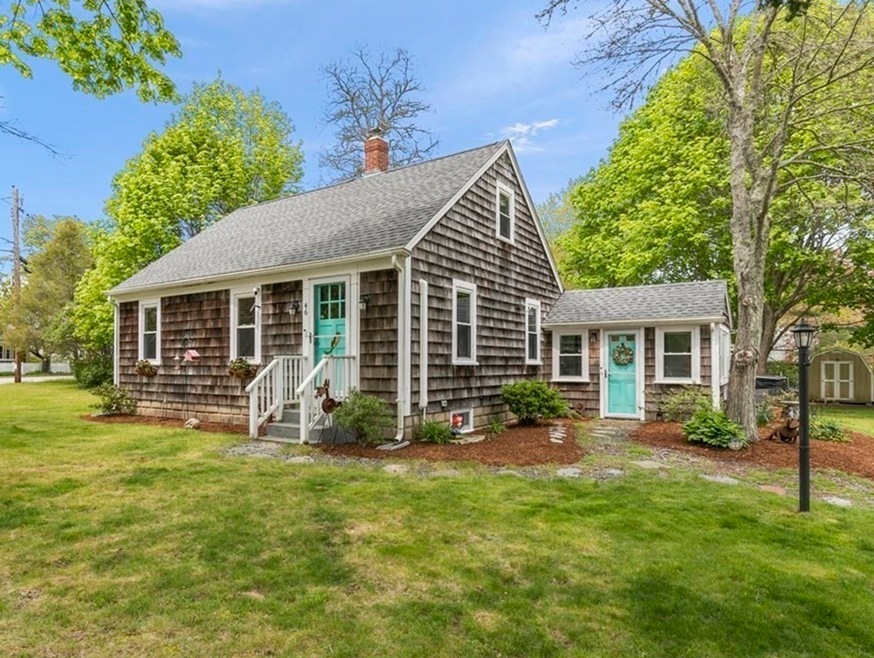 46 Acushnet Rd, Mattapoisett, MA 02739 - photo 1
