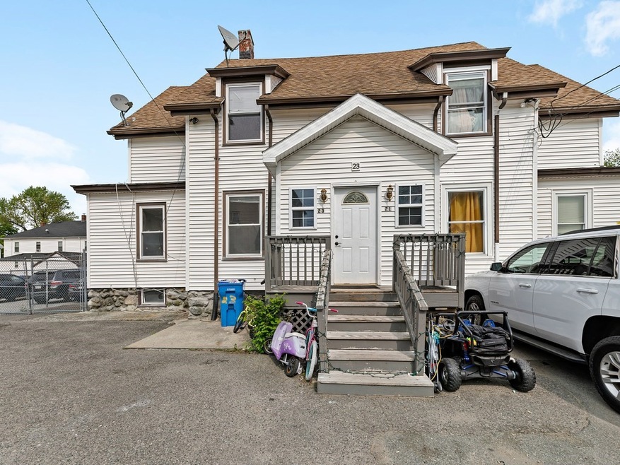 23 Hammond St unit 2, Waltham, MA 02451 - photo 1