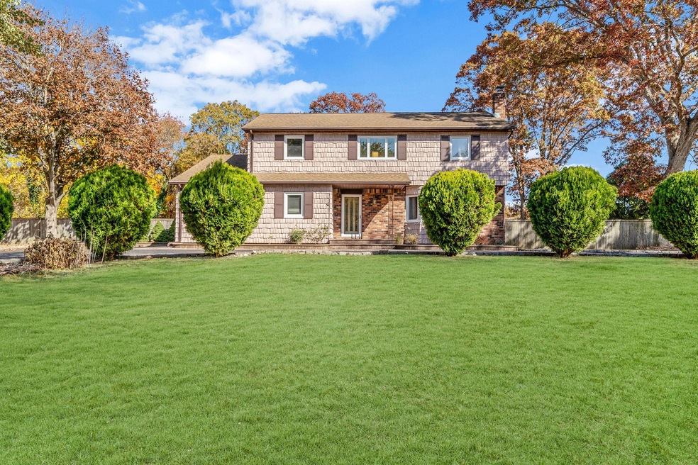 299 Marlin St, Dix Hills, NY 11746 - photo 1