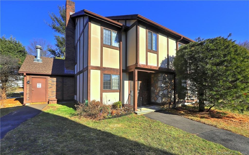 351 Foxwood Ln, Milford, CT 06461 - photo 1