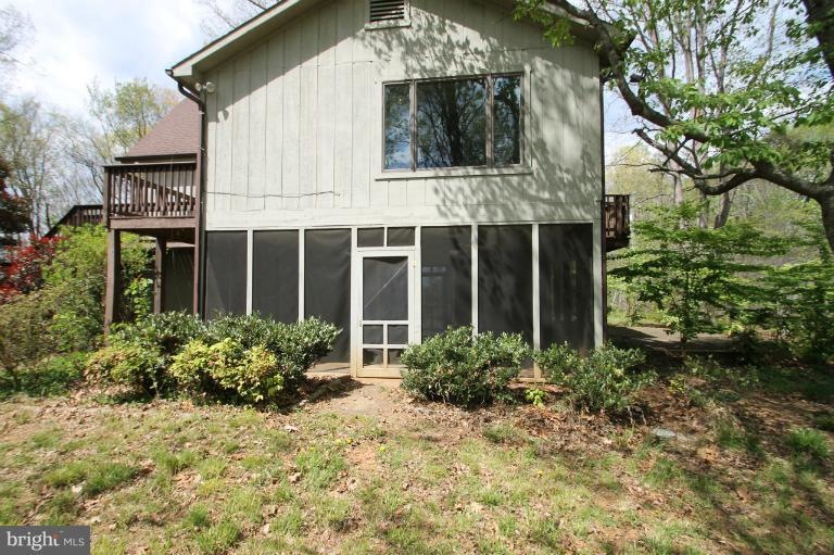 9015 Turnbull Rd, Warrenton, VA 20186 - photo 1