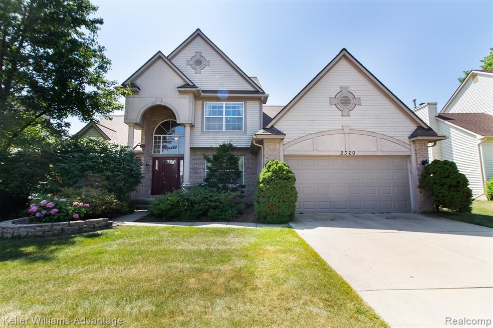 HickoryPointDr_2360_Front_05.jpg