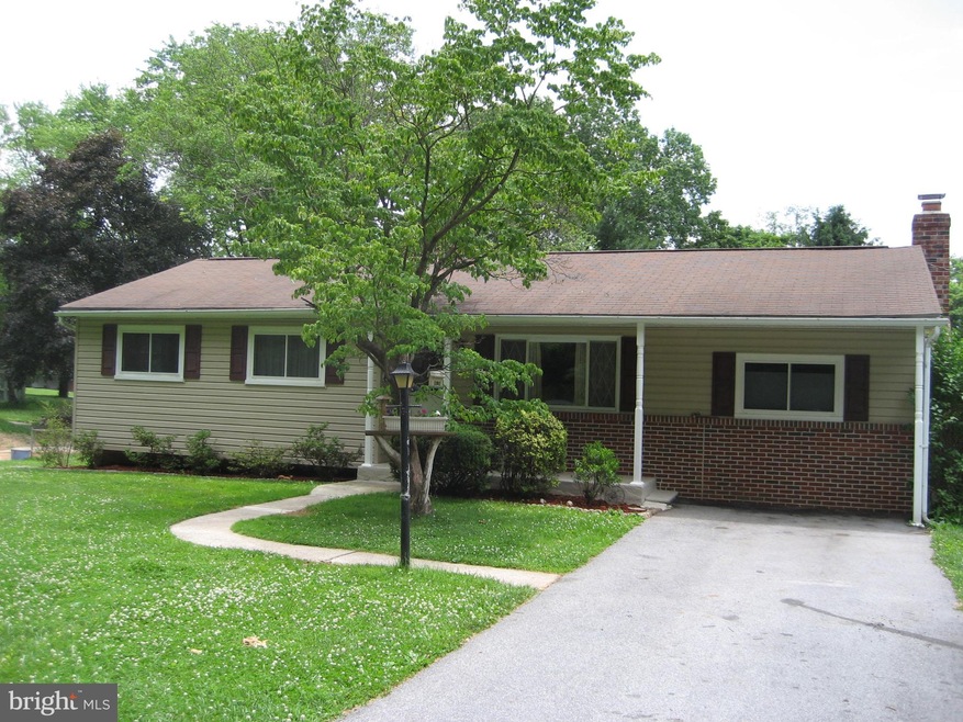 6033 Emerald Ln, Sykesville, MD 21784 - photo 1