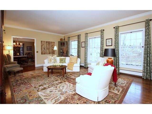 95 Nod Rd, Ridgefield, CT 06877 - photo 1