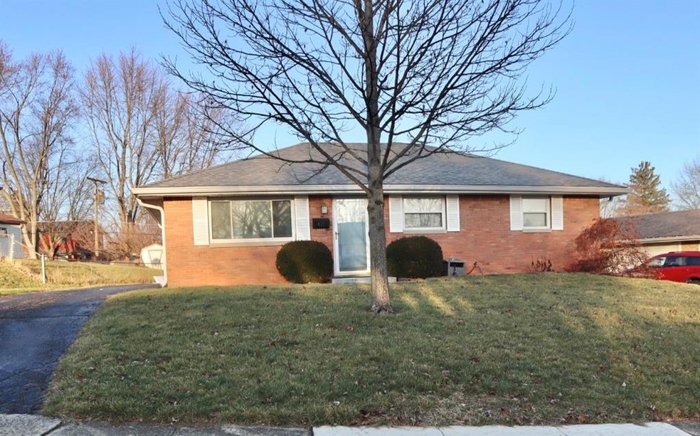 417 Cherry St, Beech Grove, IN 46107 - photo 1