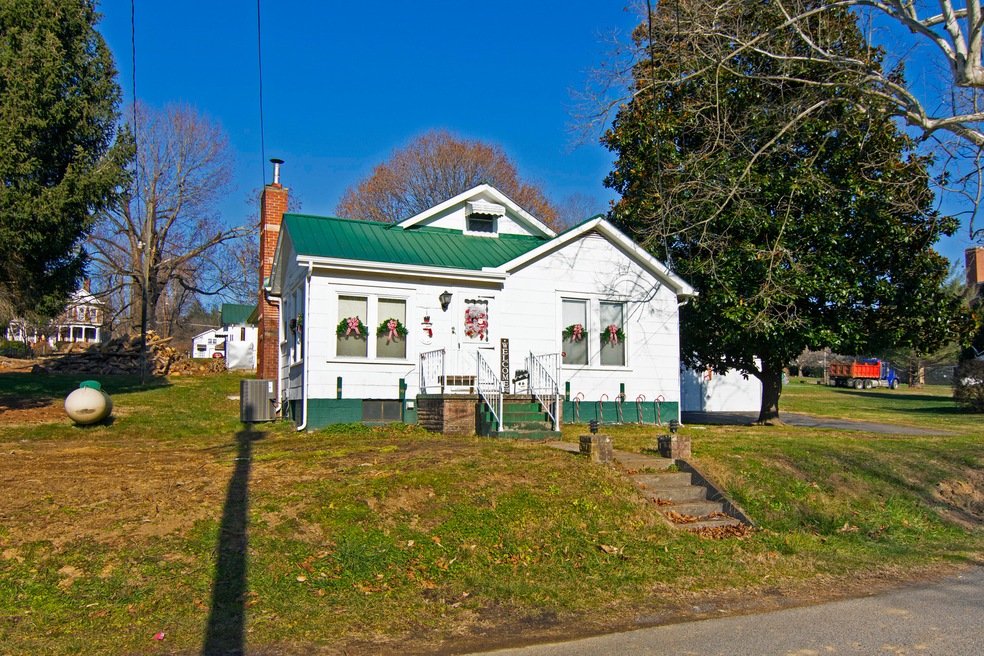 376 Cedar Ave