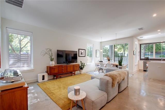 Welcome to beautiful 1217 Arcadia Avenue!