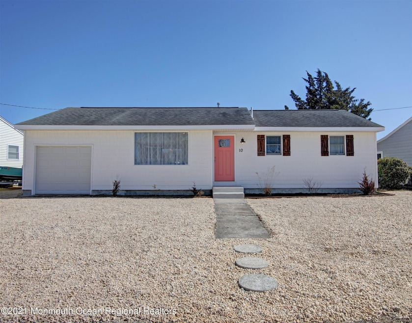 10 N Commodore Dr, Little Egg Harbor Township, NJ 08087 - photo 1