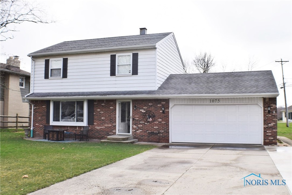 1075 W Erie St, Woodville, OH 43469 - photo 1