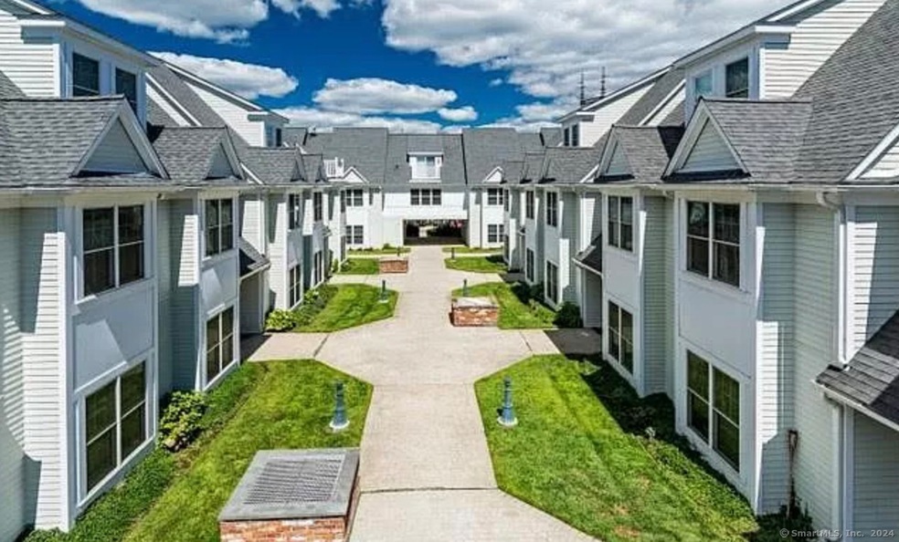 14 Haviland St unit C4, Norwalk, CT 06854 - photo 1