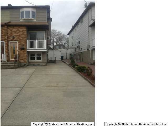 16 Austin Ave, Staten Island, NY 10305 - photo 1