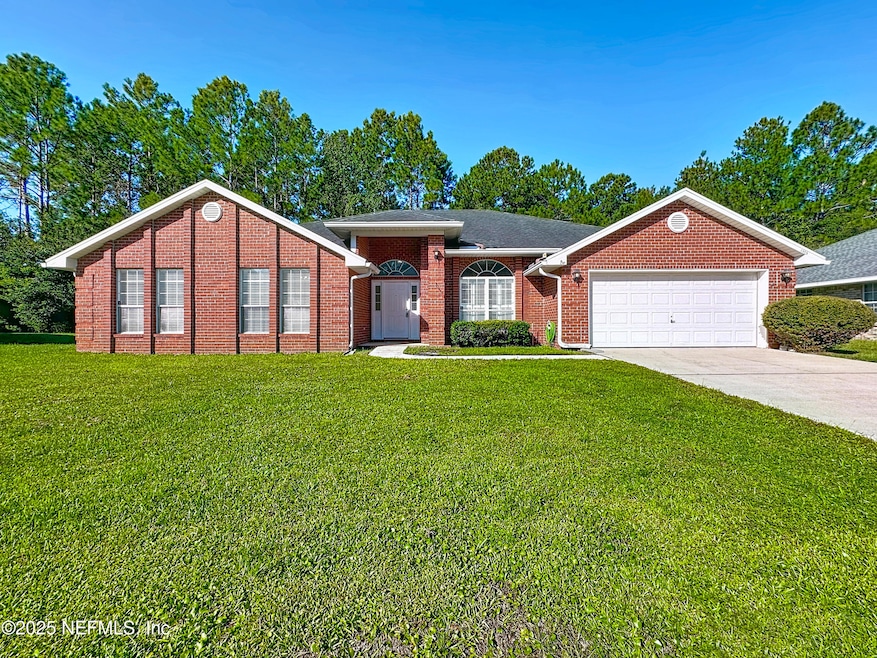 1305 Hawks Crest Dr, Middleburg, FL 32068 - photo 1