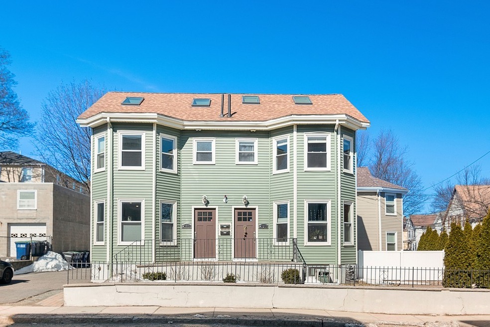 129 Cross St unit 129, Somerville, MA 02145 - photo 1