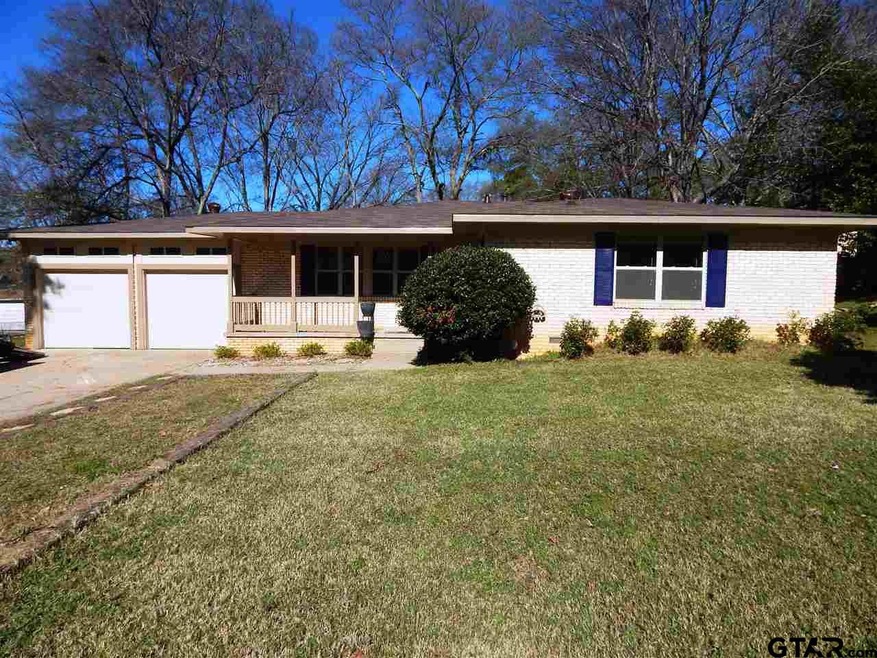 1509 1509 Crockett Dr, Tyler, TX 75701 - photo 1