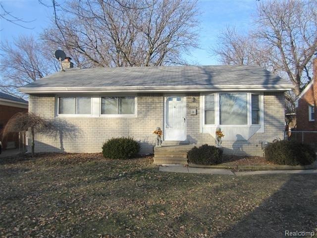 24651 Dwight Ave.