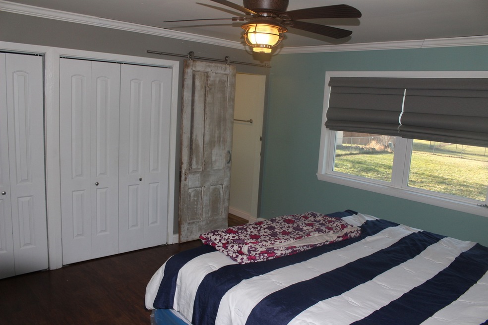 11S524 Walter Ln, Naperville, IL 60564 - photo 1