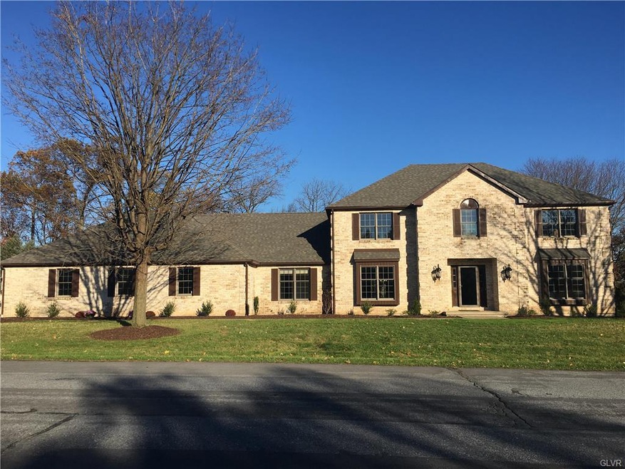 400 Hemlock Ln, Nazareth, PA 18064 - photo 1