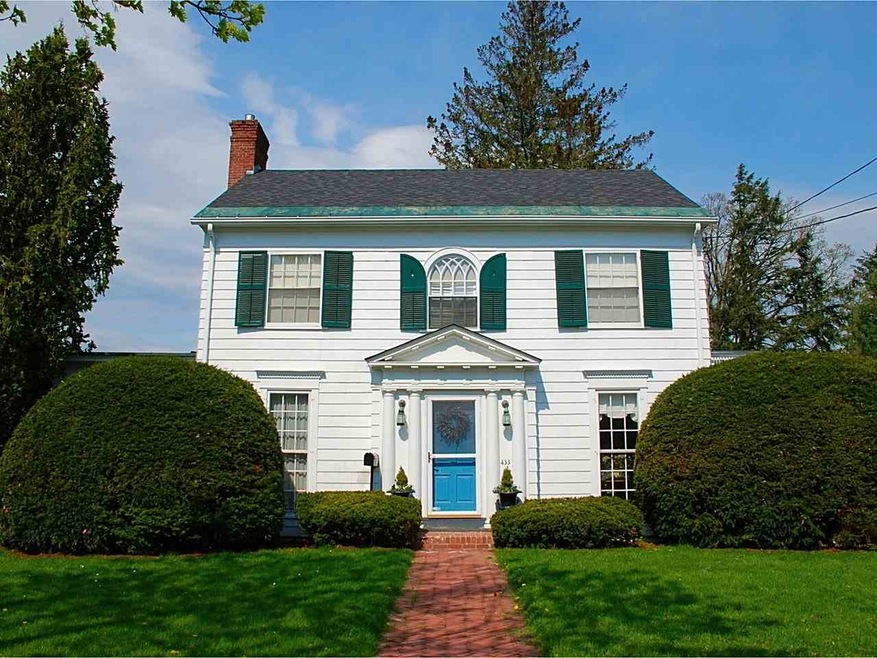 433 S Prospect St, Burlington, VT 05401 - photo 1