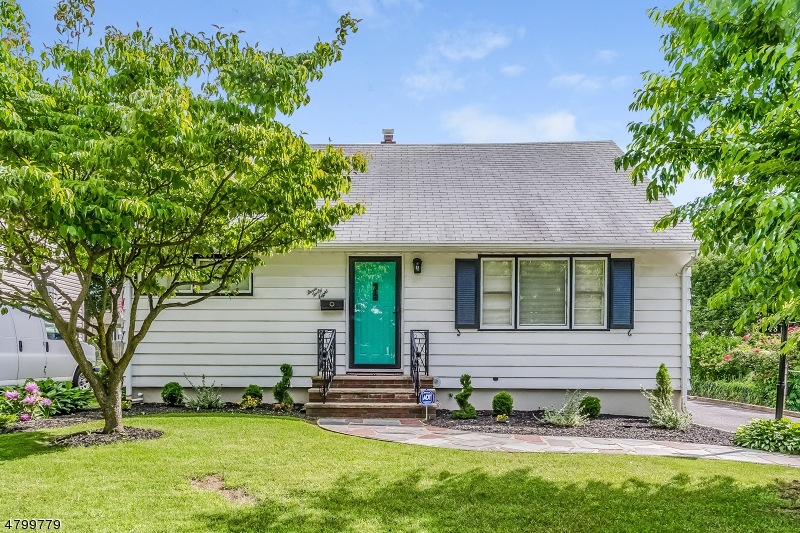 348 E Albert St, Rahway, NJ 07065 - photo 1