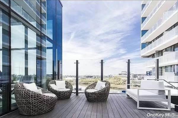 Sold $915,000 • Co-Listing Agent