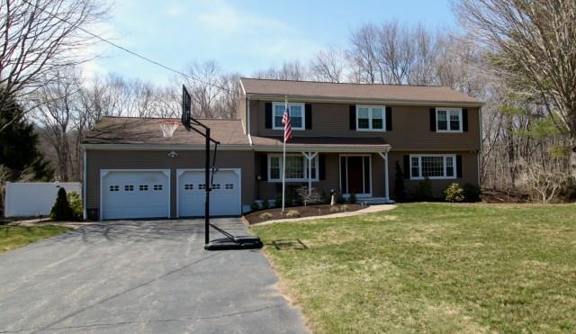 11 Lisa Dr, Shelton, CT 06484 - photo 1