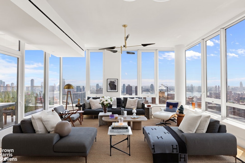 For Sale $9,385,000 • Co-Listing Agent