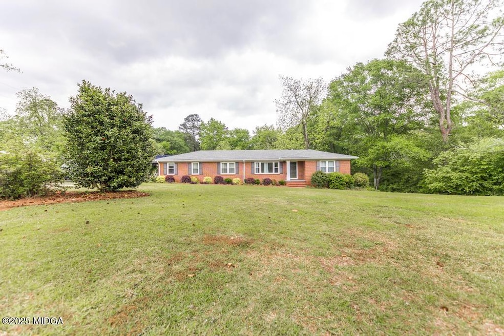 3339 Hartley Bridge Rd, MacOn, GA 31216 - photo 1