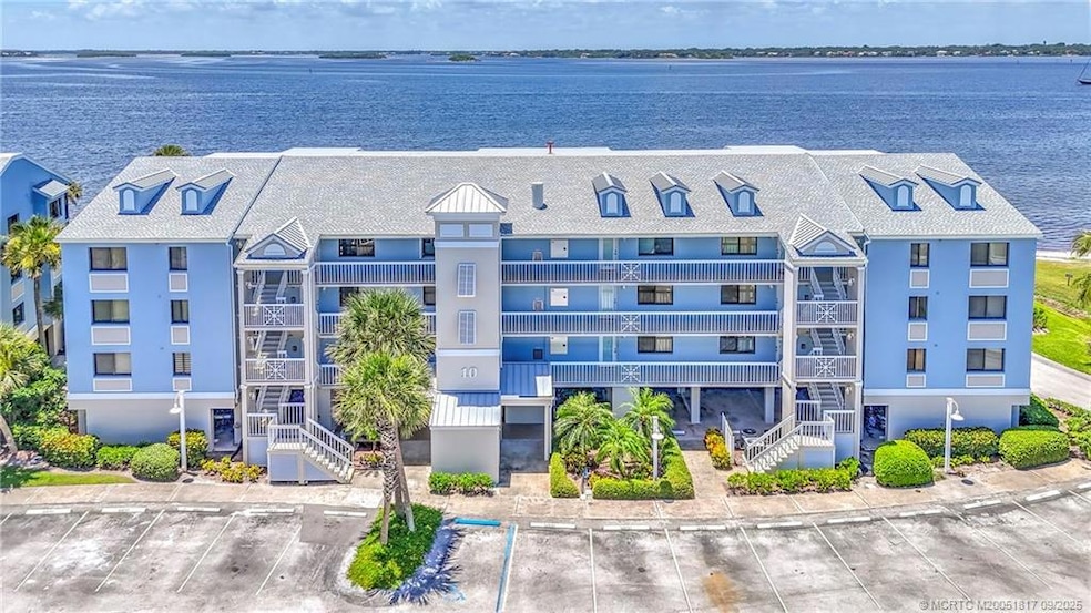 10 NE Plantation Rd unit 203, Stuart, FL 34996 - photo 1