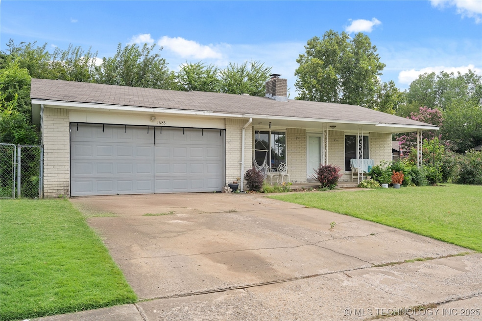 1683 S Redbud Ave, Broken Arrow, OK 74012 - photo 1