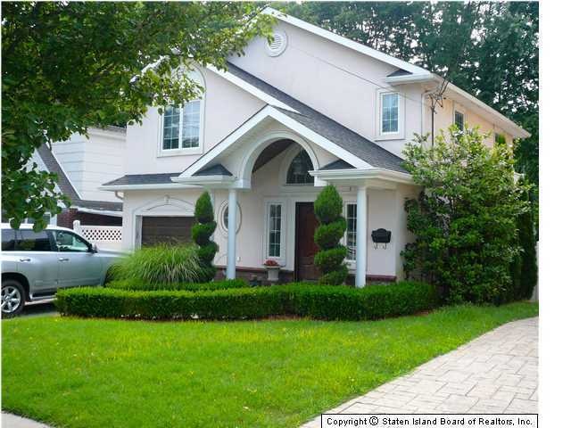 87 Cheshire Place, Staten Island, NY 10301 - photo 1