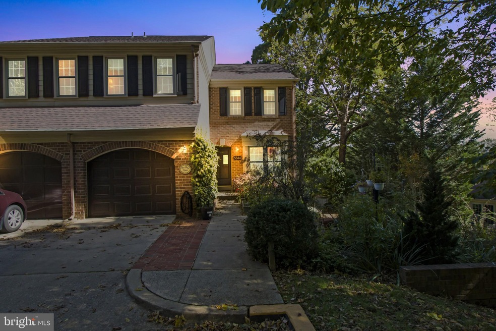 5844 Edson Ln, Rockville, MD 20852 - photo 1