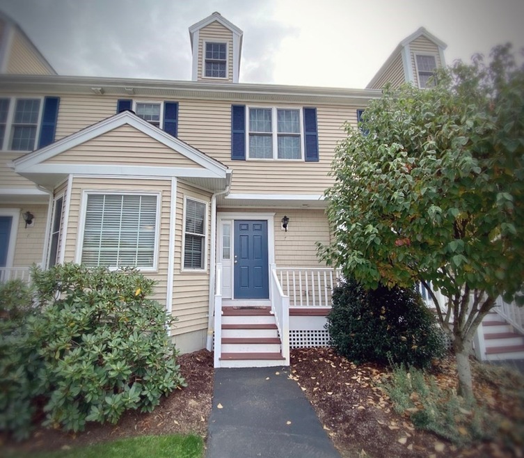 7 Old Cedar Village unit 7, Bridgewater, MA 02324 - photo 1