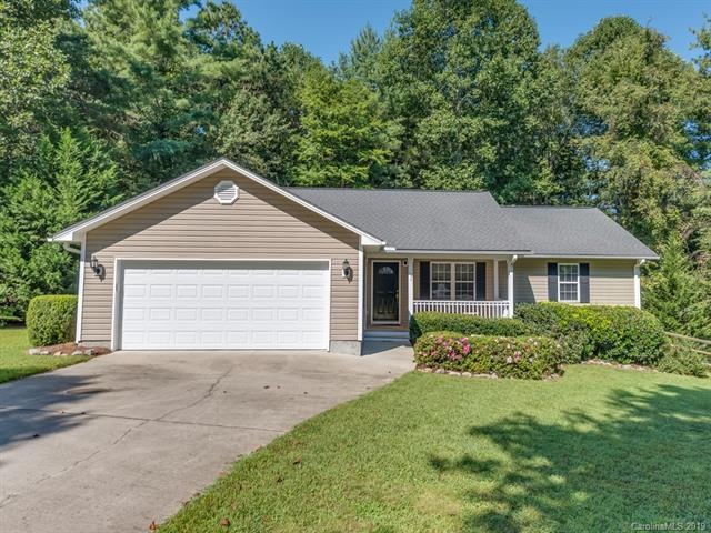 127 Chestnut Ln, Hendersonville, NC 28792 - photo 1