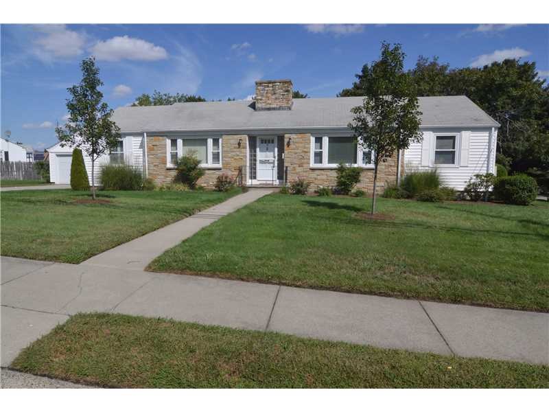 14 Garden City Dr unit A, Cranston, RI 02920 - photo 1