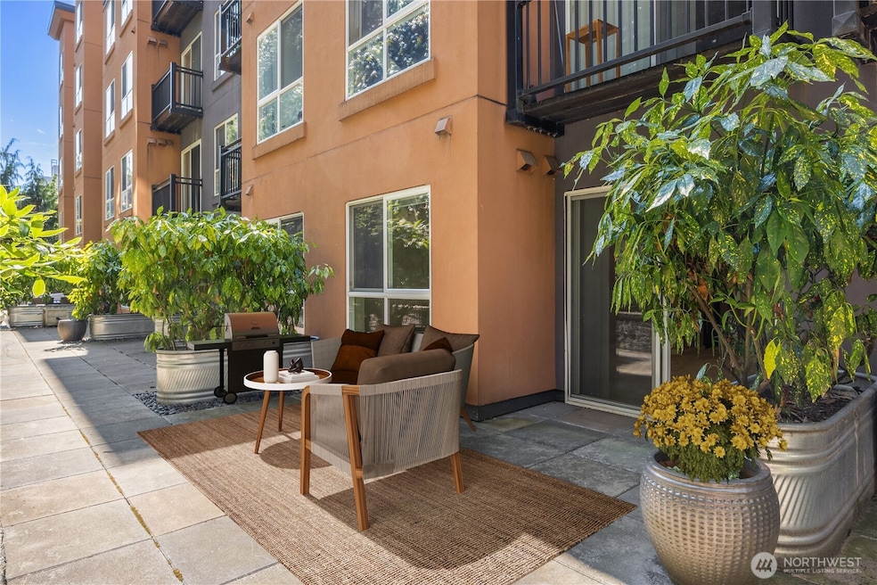 Tobira unit 316, Seattle, WA 98104 - photo 1