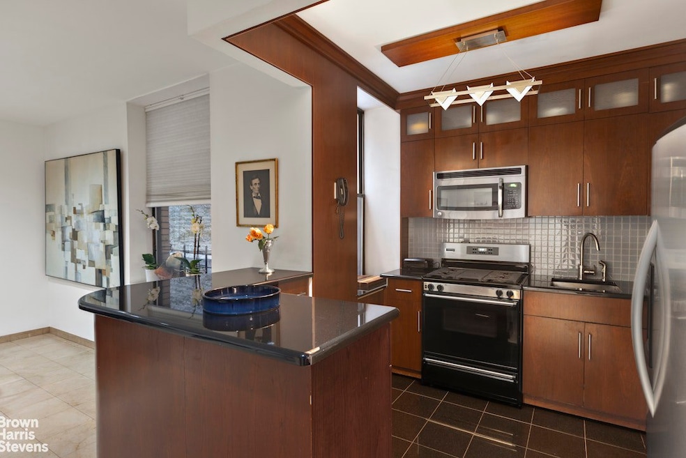 Sold $1,200,000 • Co-Listing Agent